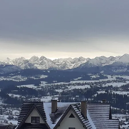 Goscinne I Gorski Widok *